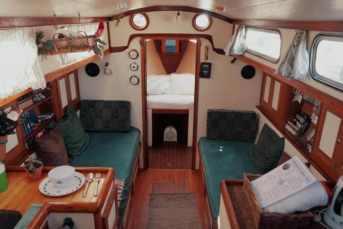 Hotel Cozy Lisbon Marina Sleepaboard - Sail Away Exterior foto