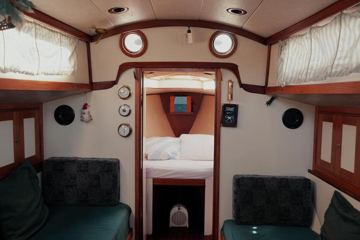 Hotel Cozy Lisbon Marina Sleepaboard - Sail Away Exterior foto